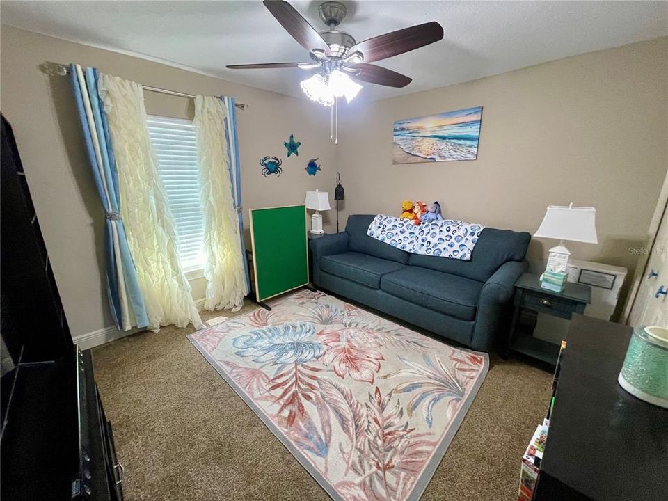 For Sale: $315,000 (3 beds, 2 baths, 1934 Square Feet)