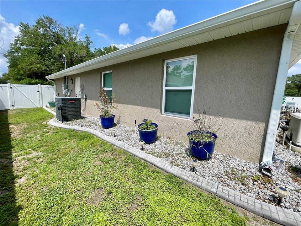 For Sale: $315,000 (3 beds, 2 baths, 1934 Square Feet)