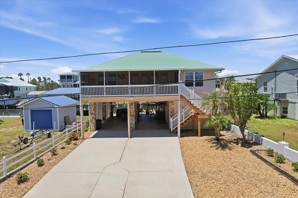 For Sale: $925,000 (3 beds, 2 baths, 1200 Square Feet)