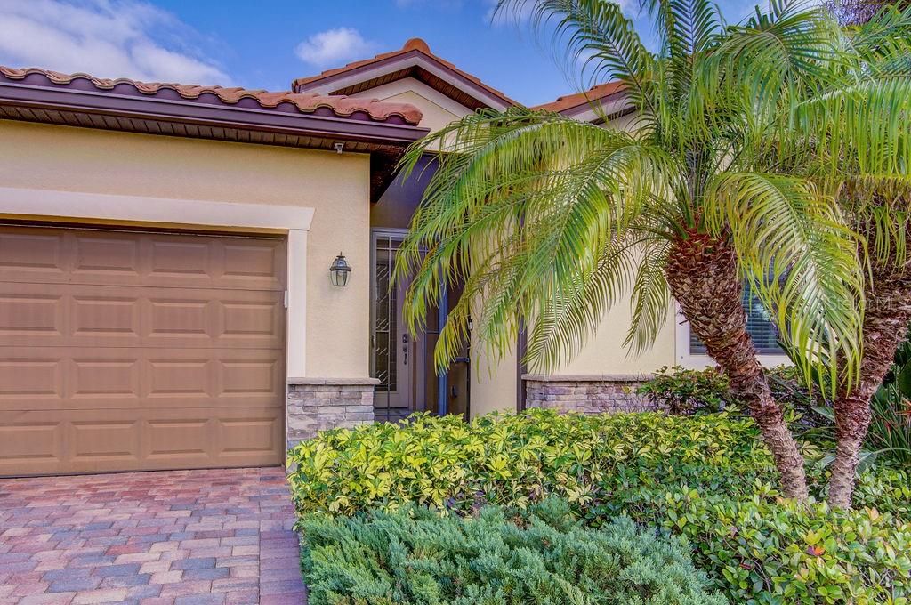 For Rent: $2,500 (4 beds, 3 baths, 2032 Square Feet)