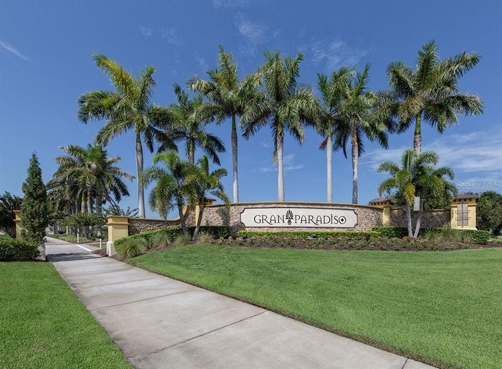 For Rent: $2,500 (4 beds, 3 baths, 2032 Square Feet)