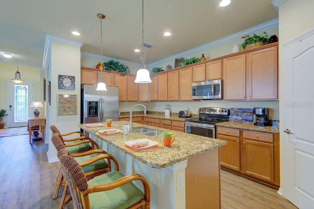 For Rent: $2,500 (4 beds, 3 baths, 2032 Square Feet)