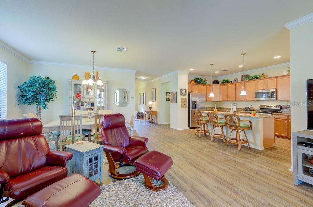 For Rent: $2,500 (4 beds, 3 baths, 2032 Square Feet)