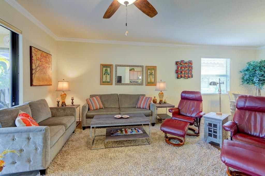 For Rent: $2,500 (4 beds, 3 baths, 2032 Square Feet)