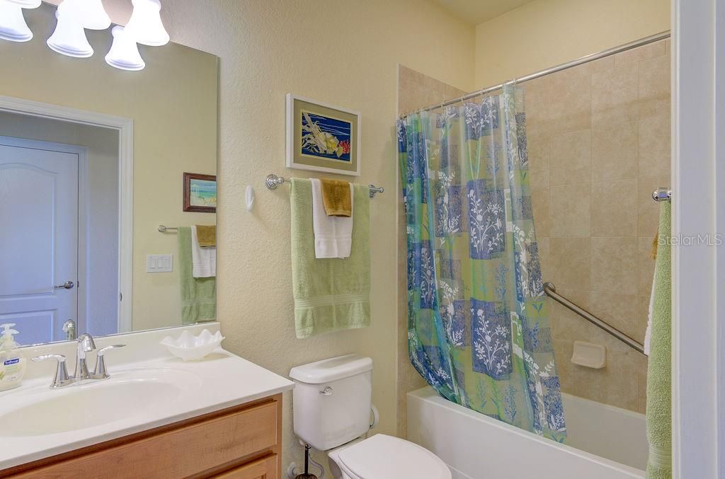 For Rent: $2,500 (4 beds, 3 baths, 2032 Square Feet)
