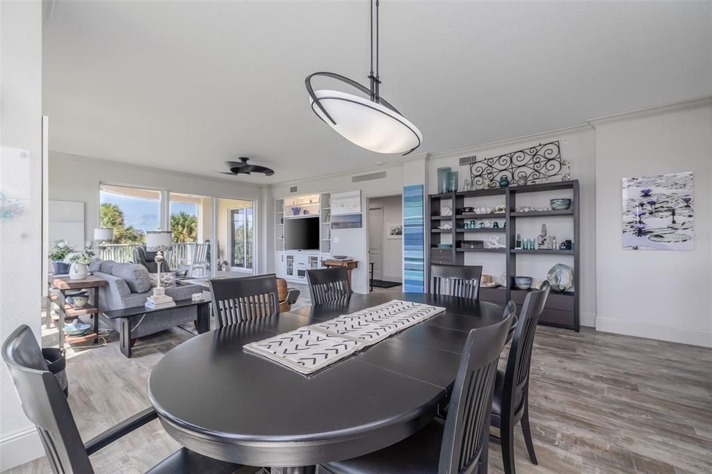 For Sale: $1,574,000 (4 beds, 3 baths, 2620 Square Feet)