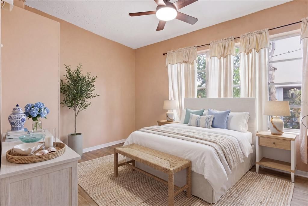 For Sale: $80,000 (1 beds, 1 baths, 595 Square Feet)