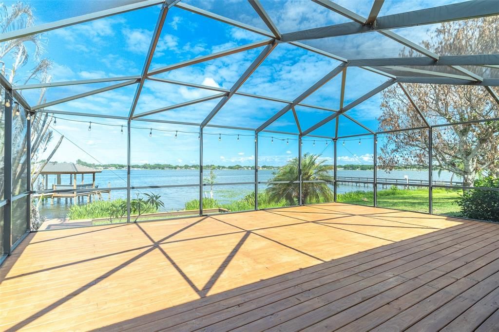 For Sale: $425,000 (4 beds, 2 baths, 2000 Square Feet)