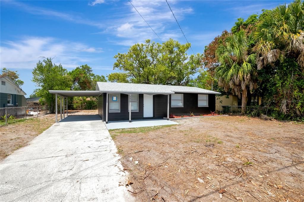 Activo con contrato: $249,900 (3 camas, 1 baños, 851 Pies cuadrados)