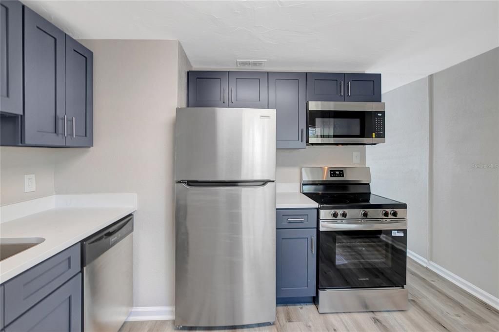 Activo con contrato: $249,900 (3 camas, 1 baños, 851 Pies cuadrados)