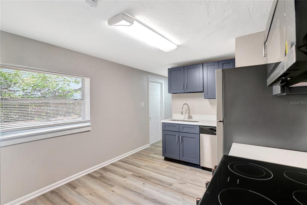 Activo con contrato: $249,900 (3 camas, 1 baños, 851 Pies cuadrados)