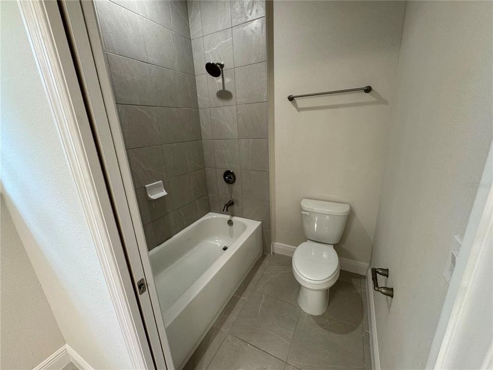 En Venta: $359,900 (4 camas, 2 baños, 1859 Pies cuadrados)