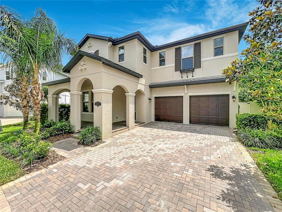 En Venta: $1,187,000 (6 camas, 4 baños, 4176 Pies cuadrados)