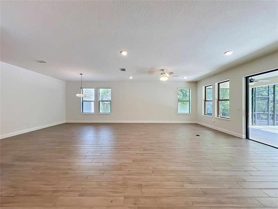 En Venta: $1,187,000 (6 camas, 4 baños, 4176 Pies cuadrados)