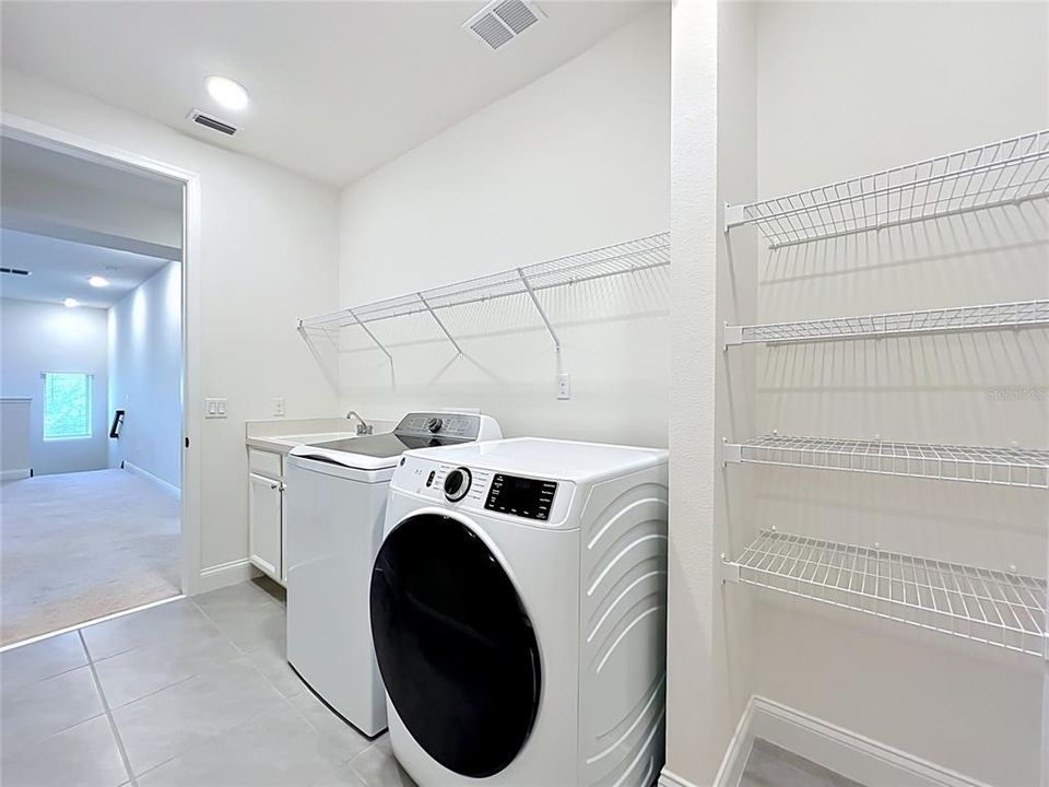 En Venta: $1,187,000 (6 camas, 4 baños, 4176 Pies cuadrados)