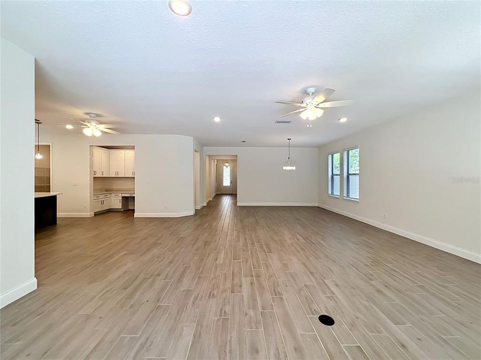 En Venta: $1,187,000 (6 camas, 4 baños, 4176 Pies cuadrados)