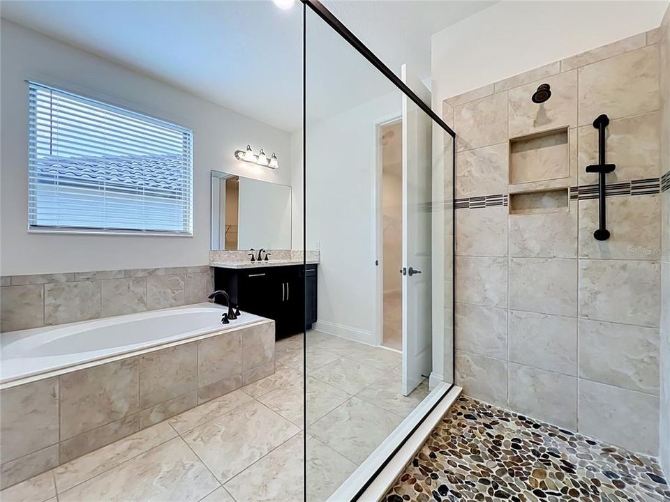 En Venta: $1,187,000 (6 camas, 4 baños, 4176 Pies cuadrados)