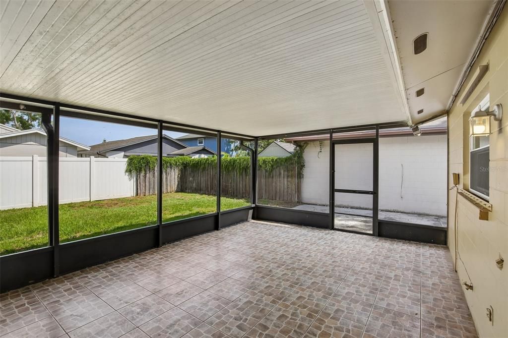 Activo con contrato: $315,000 (3 camas, 2 baños, 1173 Pies cuadrados)