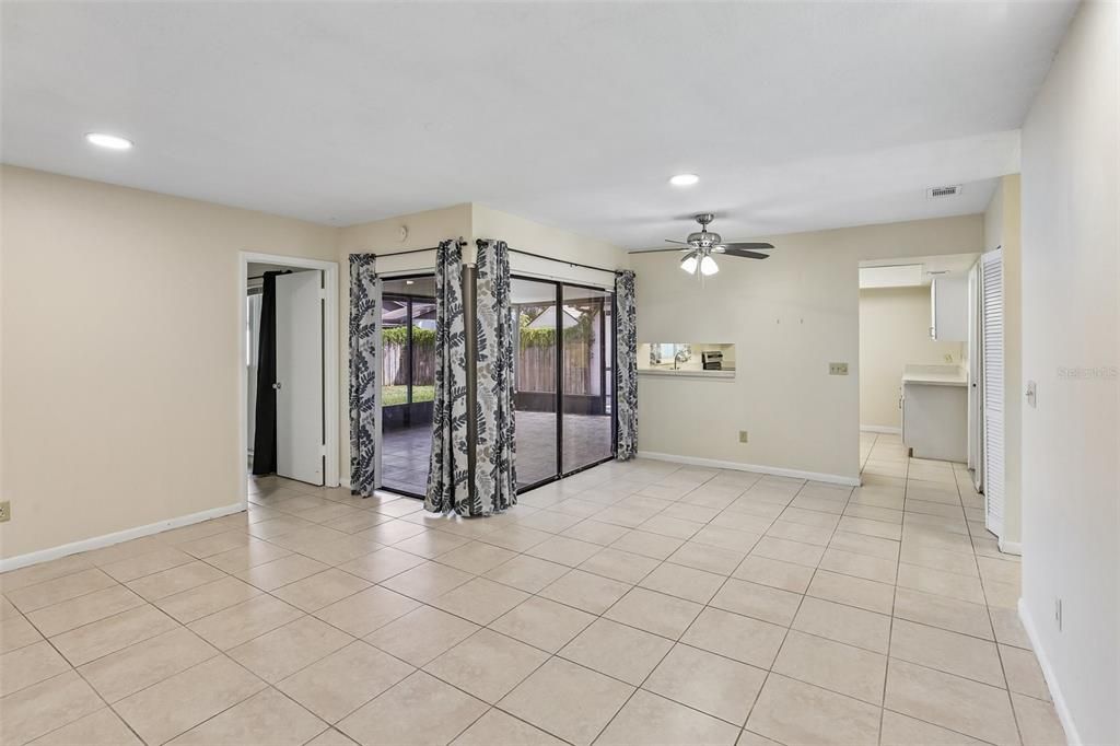 Activo con contrato: $315,000 (3 camas, 2 baños, 1173 Pies cuadrados)