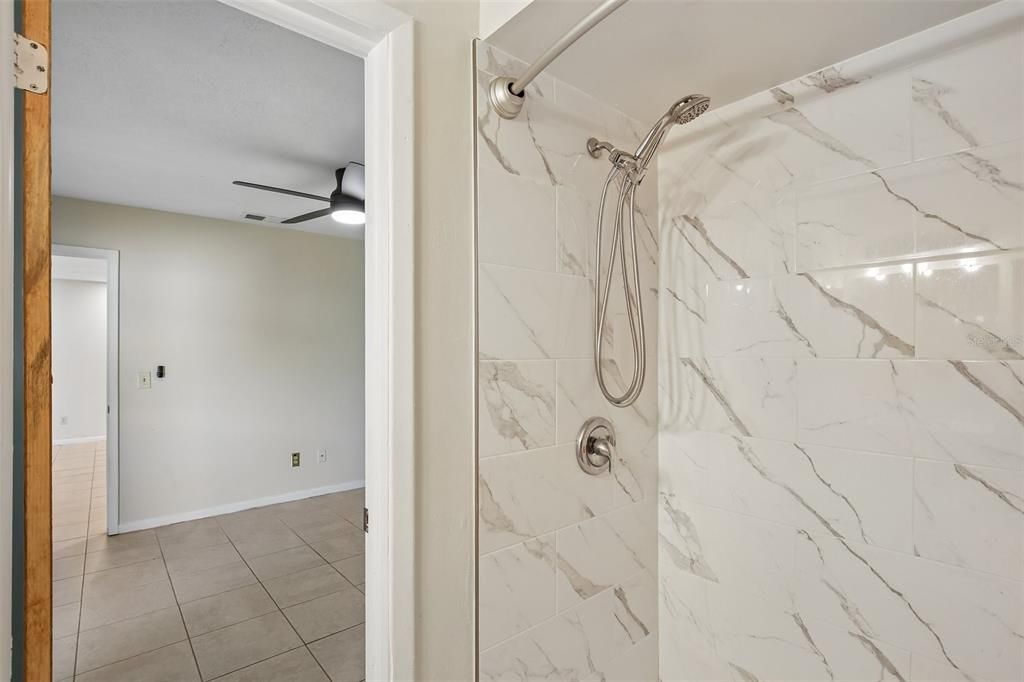 Activo con contrato: $315,000 (3 camas, 2 baños, 1173 Pies cuadrados)