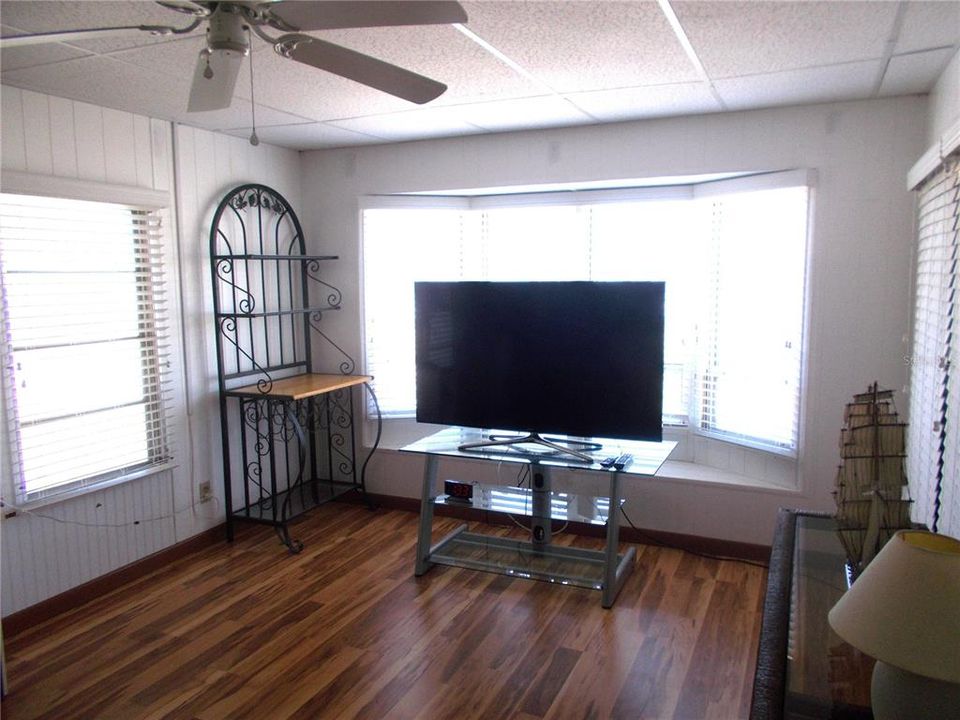 En Venta: $79,500 (2 camas, 1 baños, 672 Pies cuadrados)