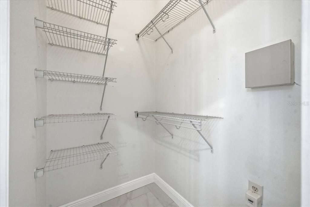 Activo con contrato: $629,000 (5 camas, 3 baños, 2613 Pies cuadrados)