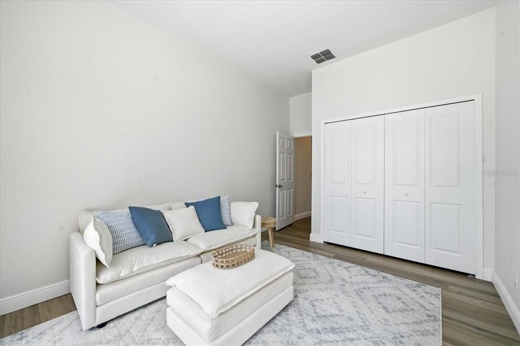 Activo con contrato: $629,000 (5 camas, 3 baños, 2613 Pies cuadrados)