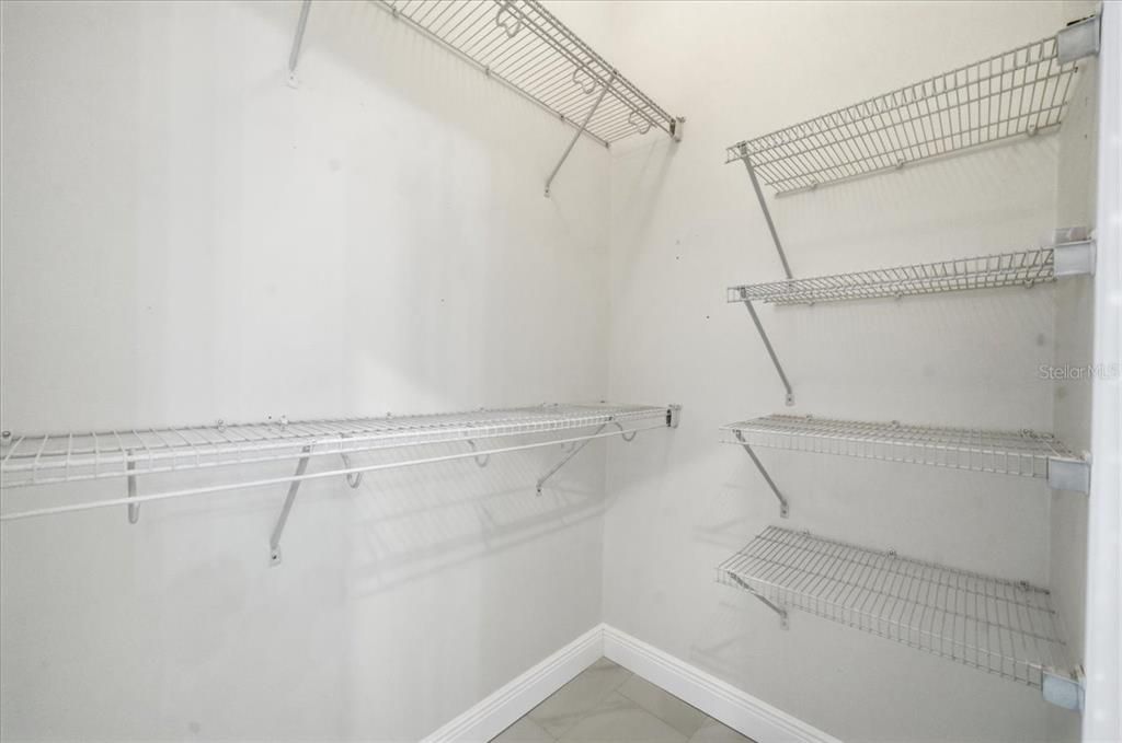 Activo con contrato: $629,000 (5 camas, 3 baños, 2613 Pies cuadrados)