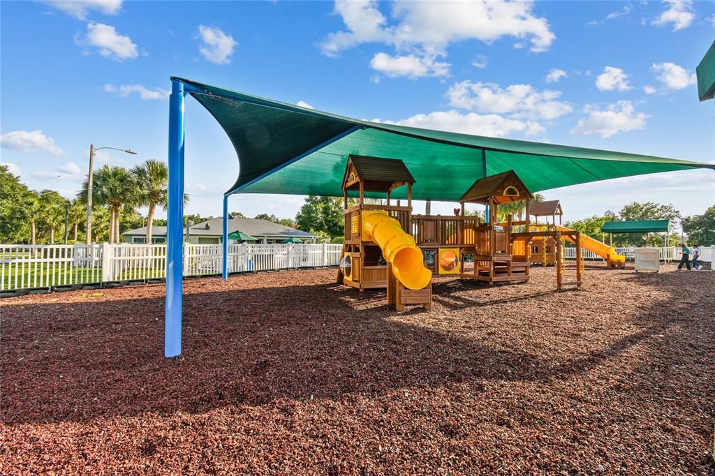 Activo con contrato: $404,999 (3 camas, 2 baños, 1640 Pies cuadrados)