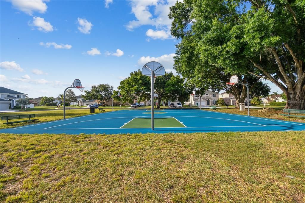Activo con contrato: $404,999 (3 camas, 2 baños, 1640 Pies cuadrados)