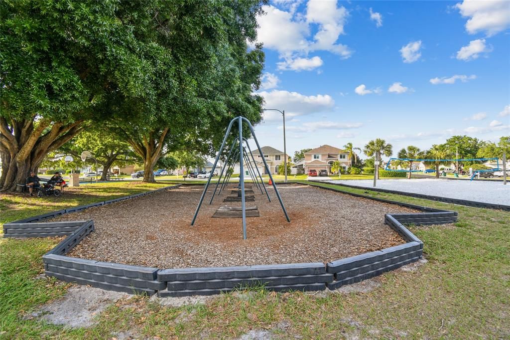 Activo con contrato: $404,999 (3 camas, 2 baños, 1640 Pies cuadrados)