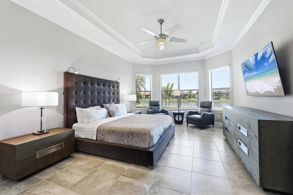 Activo con contrato: $1,034,000 (3 camas, 3 baños, 2403 Pies cuadrados)