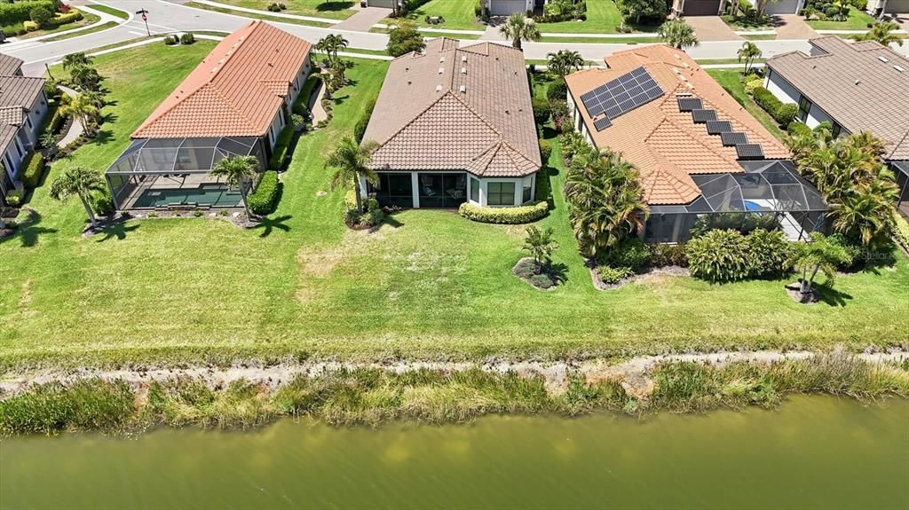 Activo con contrato: $1,034,000 (3 camas, 3 baños, 2403 Pies cuadrados)