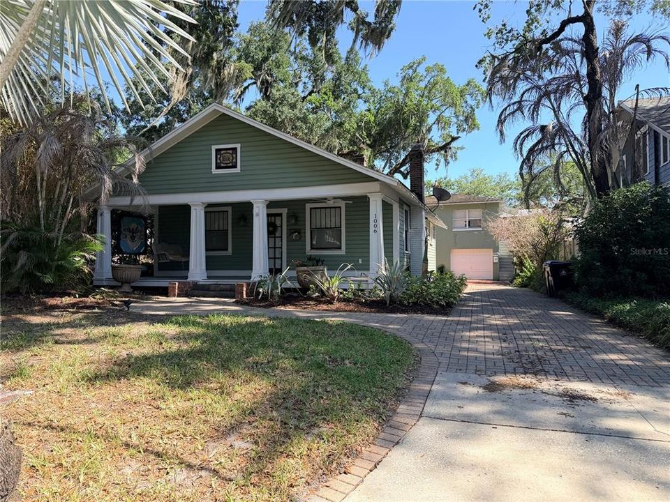 For Sale: $599,999 (4 beds, 0 baths, 1611 Square Feet)