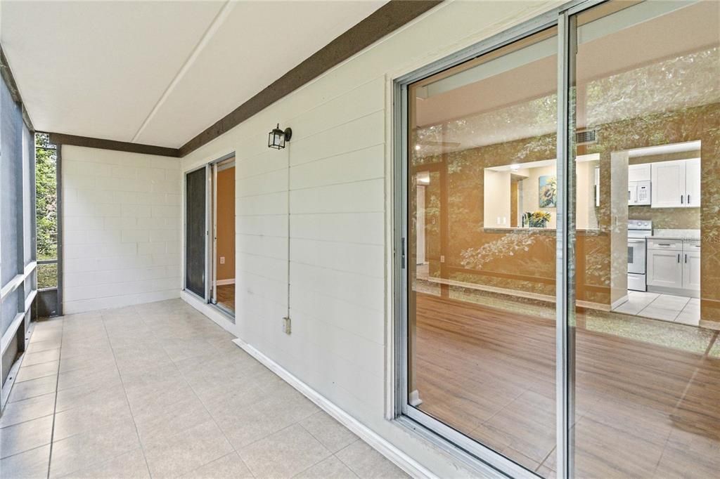 For Rent: $1,750 (2 beds, 2 baths, 897 Square Feet)