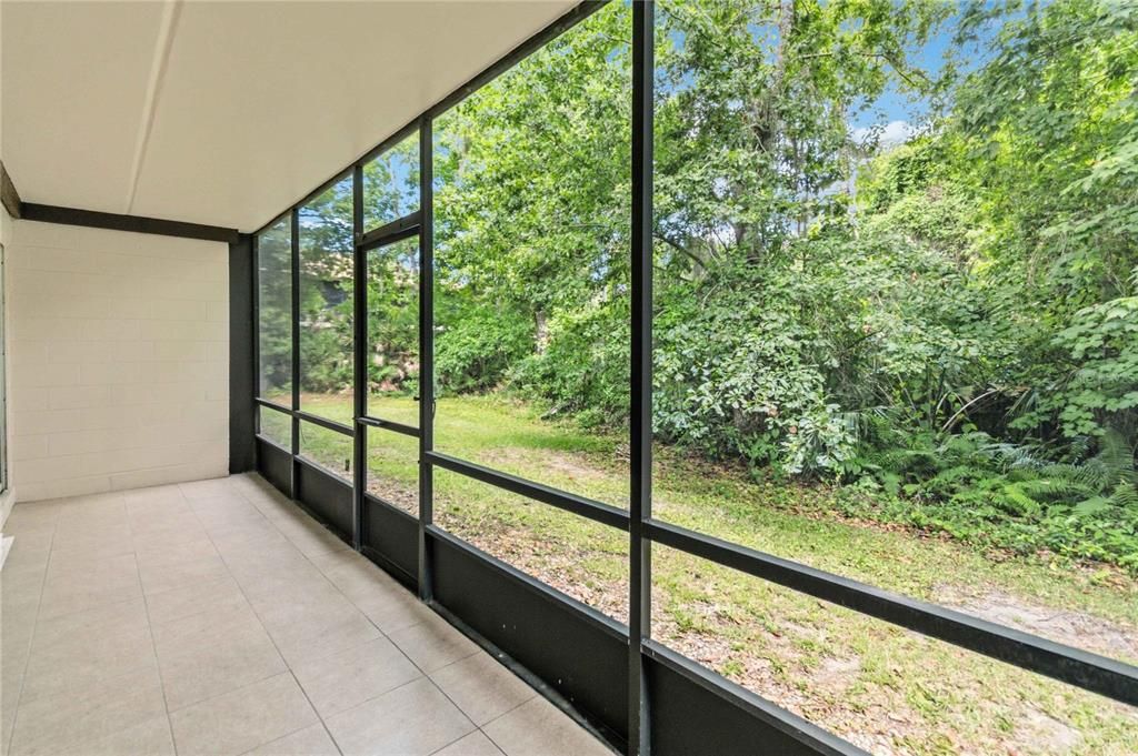 For Rent: $1,750 (2 beds, 2 baths, 897 Square Feet)