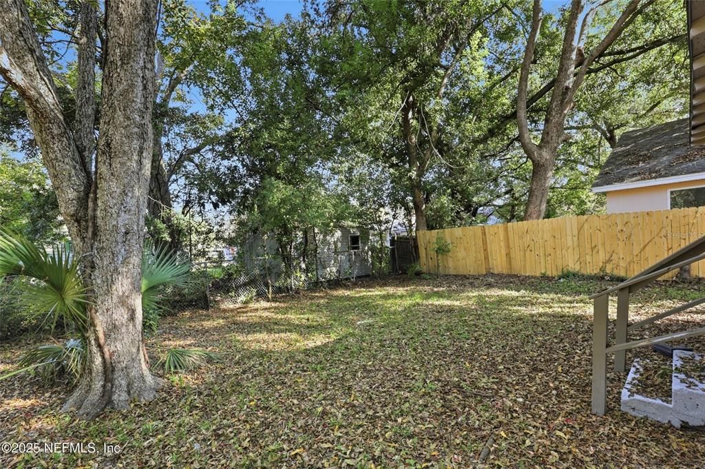 Active With Contract: $105,000 (3 beds, 2 baths, 1320 Square Feet)