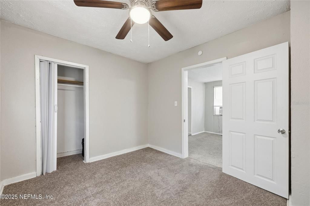 Active With Contract: $105,000 (3 beds, 2 baths, 1320 Square Feet)