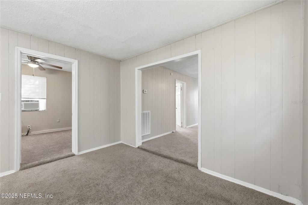 Active With Contract: $105,000 (3 beds, 2 baths, 1320 Square Feet)