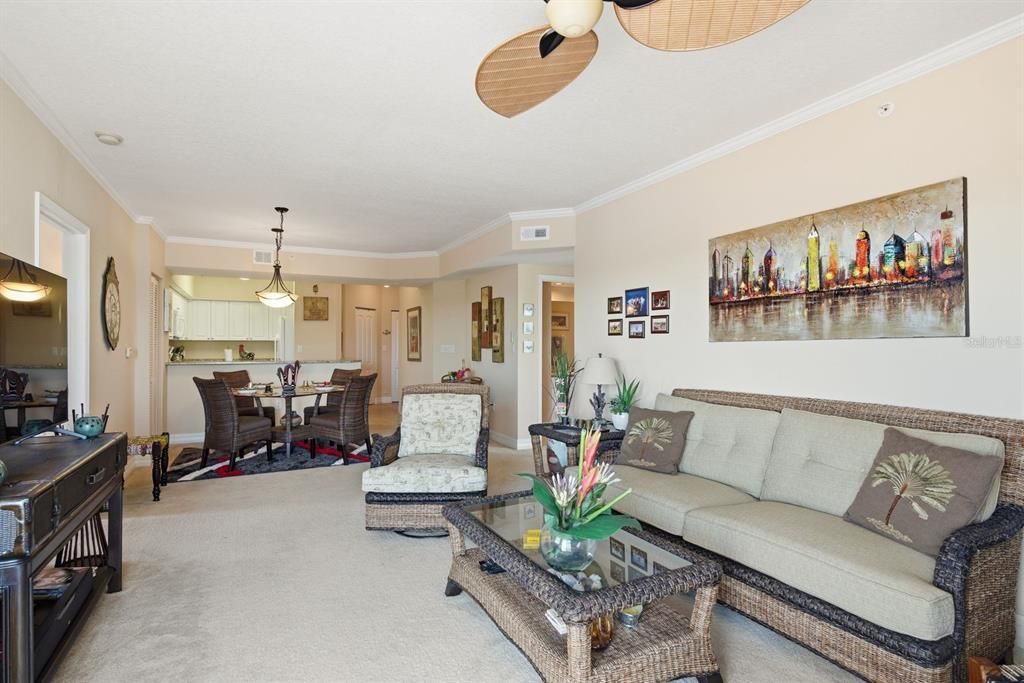 For Sale: $450,000 (2 beds, 2 baths, 1339 Square Feet)