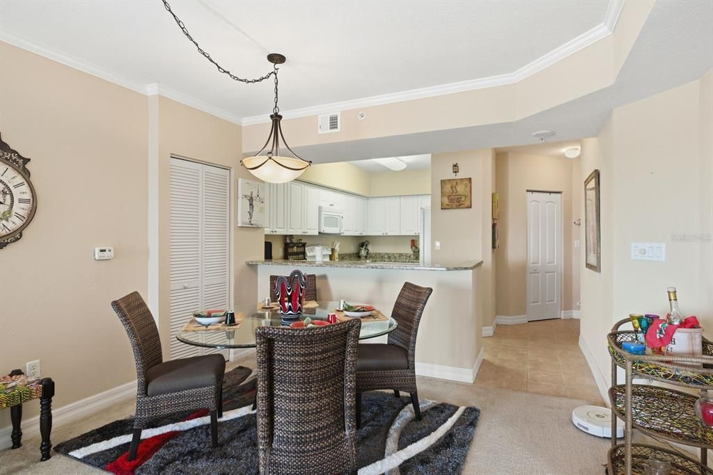 For Sale: $450,000 (2 beds, 2 baths, 1339 Square Feet)
