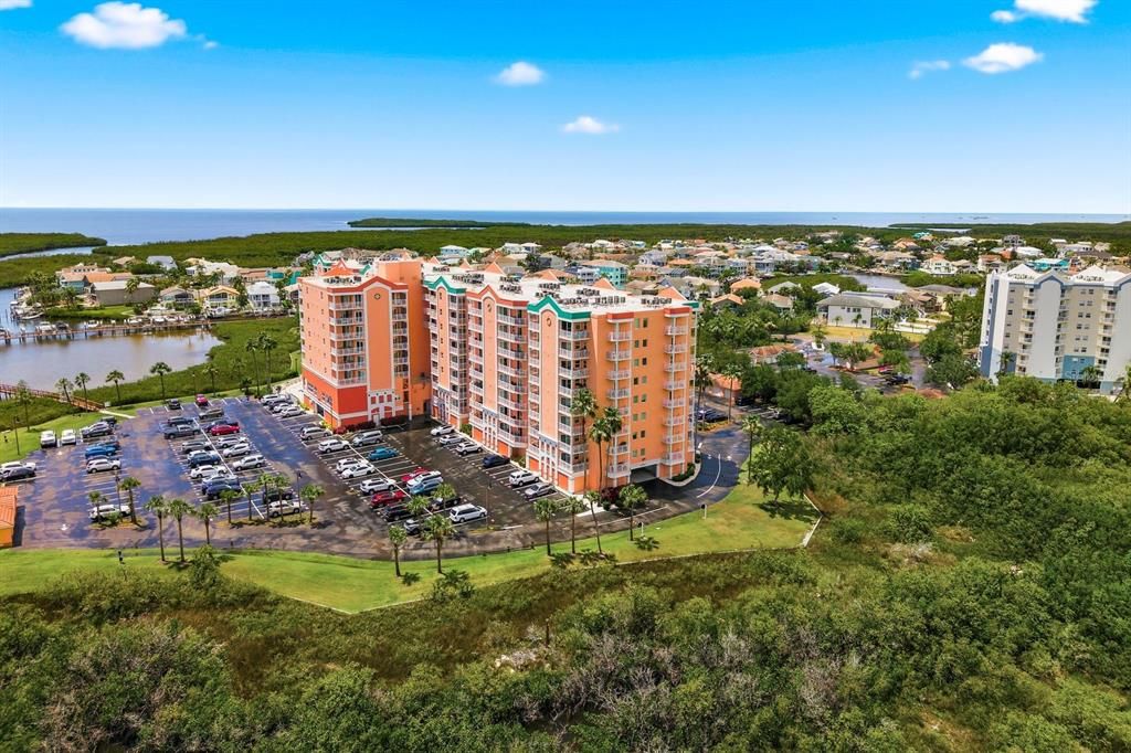 For Sale: $450,000 (2 beds, 2 baths, 1339 Square Feet)