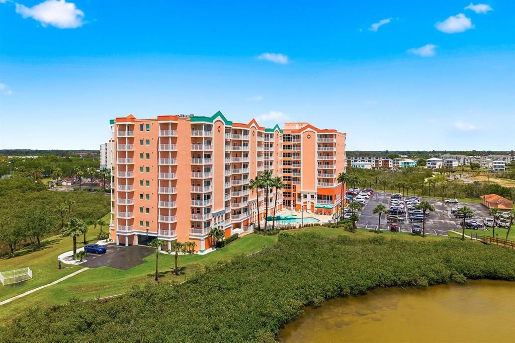 For Sale: $450,000 (2 beds, 2 baths, 1339 Square Feet)