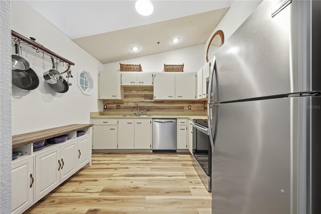 En Venta: $175,000 (2 camas, 2 baños, 1100 Pies cuadrados)