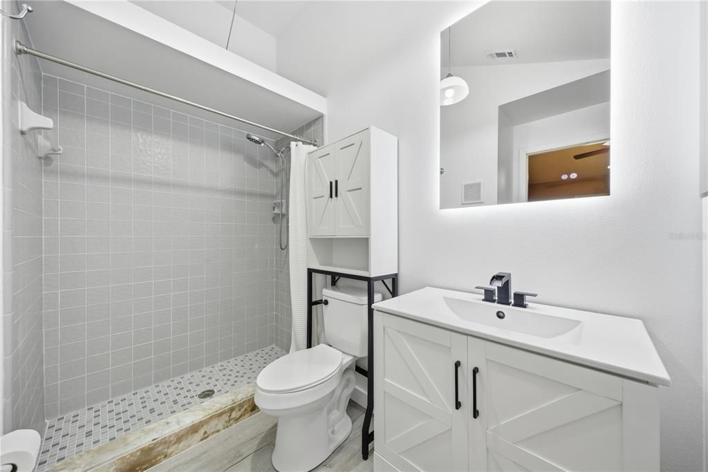 En Venta: $175,000 (2 camas, 2 baños, 1100 Pies cuadrados)