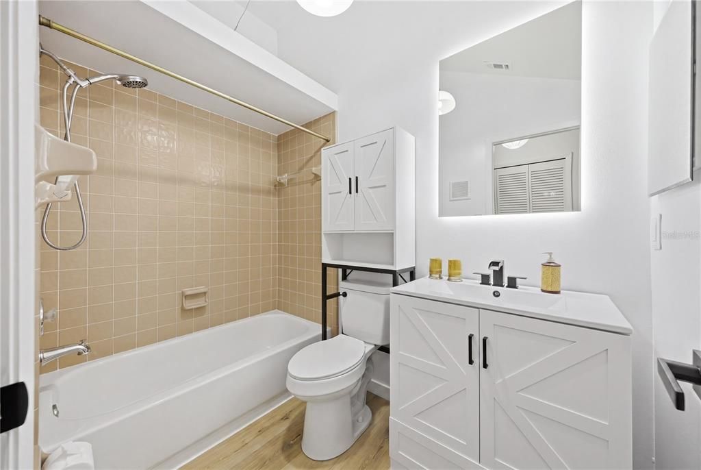 En Venta: $175,000 (2 camas, 2 baños, 1100 Pies cuadrados)