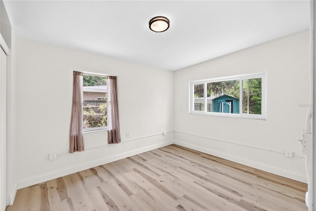 Activo con contrato: $285,000 (2 camas, 1 baños, 874 Pies cuadrados)