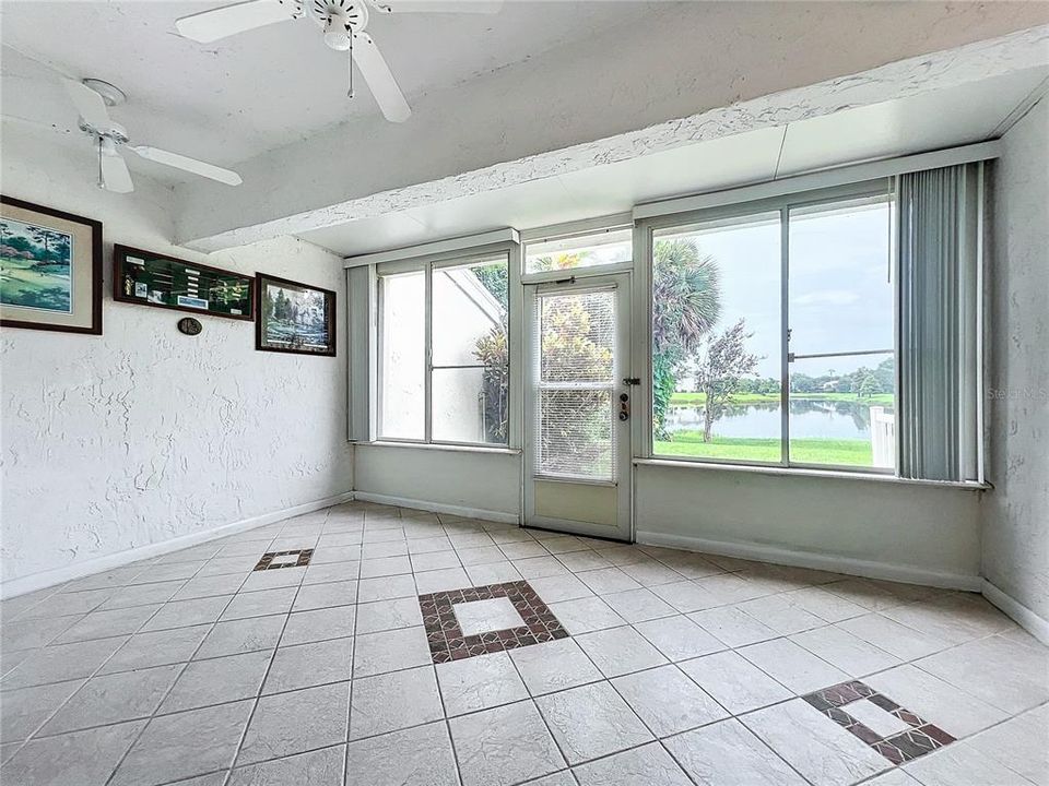 For Sale: $239,000 (2 beds, 2 baths, 1221 Square Feet)