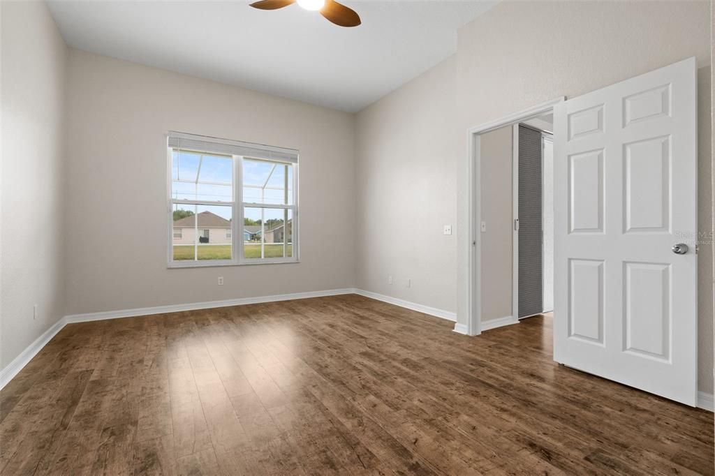 For Sale: $459,900 (4 beds, 2 baths, 2033 Square Feet)