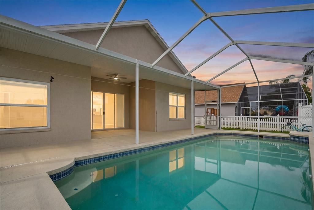 For Sale: $459,900 (4 beds, 2 baths, 2033 Square Feet)